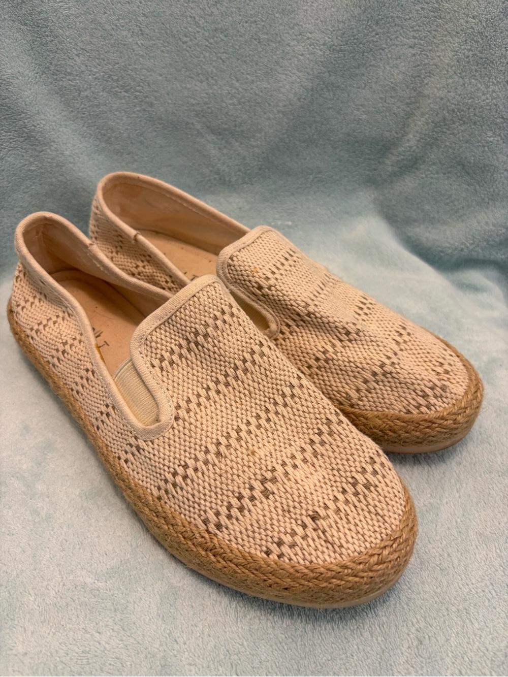 Esprit Cream Woven Slip-On Espadrilles “Nadine”. Jute wrapped sole. Size 9.5